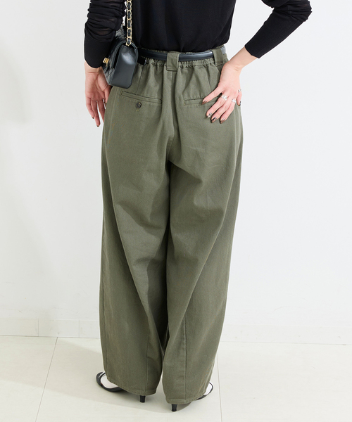 B.C STOCK(ベーセーストック)の「ウォッシャブル / ヘビードリルタックバギーチノ(チノパンツ・レディース・カーキ/ベージュ・SMALL/MEDIUM)」の7枚目の写真