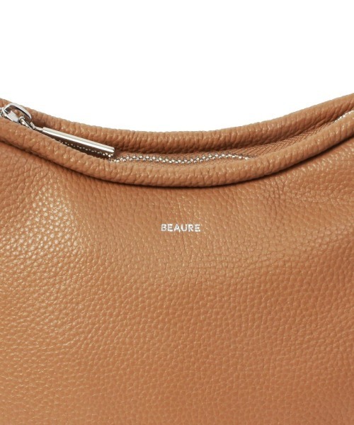Beau're(ヴュレ)の「【BEAURE/ビュレ】Just Size Mini ポシェット(ショルダーバッグ・レディース・ベージュ/オレンジ/ブラック/ブルー/シルバー/グレー・FREE)」の14枚目の写真