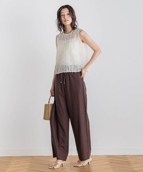 Droite lautreamont(ドロワットロートレアモン)の「リボンカットジャガードブラウス≪手洗い可能≫(シャツ/ブラウス・レディース・オフホワイト/ブルー/ブラック・M)」の11枚目の写真