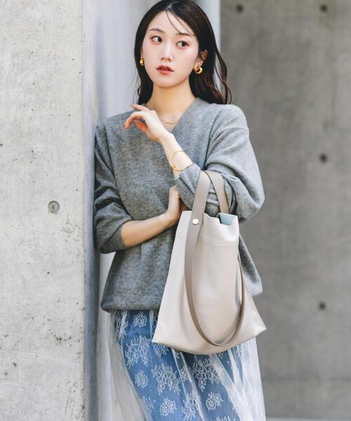 RODE SKO（ロデスコ）の「『一部別注カラー』BEAURE　カウレザー2デザインベルトバッグ（トートバッグ・レディース・ホワイト系その他/ブラック系その他/シルバー/グレー系その他/ブラック/シルバー系その他/グリーン系その他/ライトブルー/その他1・ONE）」の17枚目の写真