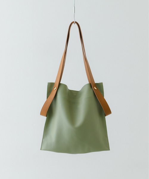 RODE SKO（ロデスコ）の「『一部別注カラー』BEAURE　カウレザー2デザインベルトバッグ（トートバッグ・レディース・ホワイト系その他/ブラック系その他/シルバー/グレー系その他/ブラック/シルバー系その他/グリーン系その他/ライトブルー/その他1・ONE）」の6枚目の写真