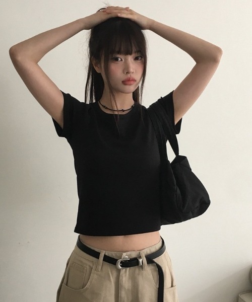 anyonemore(エニワンモア)の「ベーシッククロップドラグラン半袖Tシャツ(Tシャツ/カットソー・レディース・アイボリー/ブラック/ピンク/グレー・FREE)」の15枚目の写真