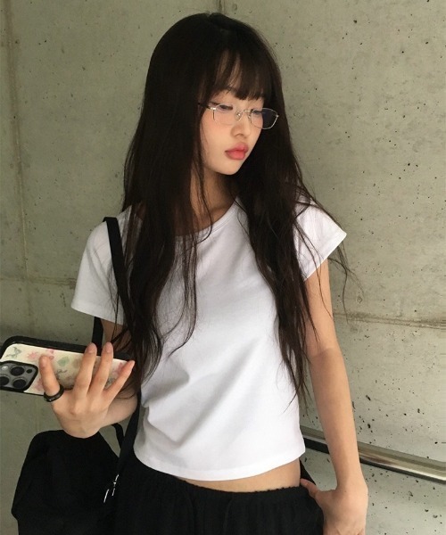 anyonemore(エニワンモア)の「ベーシッククロップドラグラン半袖Tシャツ(Tシャツ/カットソー・レディース・アイボリー/ブラック/ピンク/グレー・FREE)」の22枚目の写真