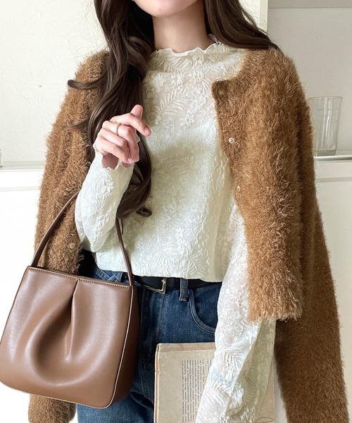 セール】透け感で魅せる上品レイヤード。プチハイネック花柄レース