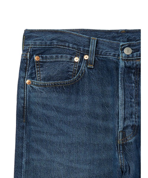 Levi's(リーバイス)の「Levi's/リーバイス 501(R) オリジナルジーンズ(デニムパンツ・メンズ・ダークインディゴブルー・W28 L32/W29 L32/W30 L32/W31 L32/W32 L32/W33 L32/W34 L32/W36 L32)」の2枚目の写真