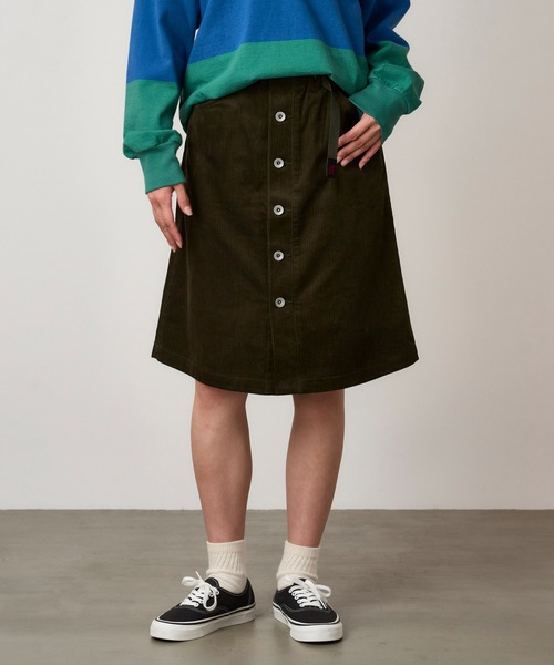 Gramicci（グラミチ）の「BUTTONED DOWN MIDI SKIRT｜ボタンダウンミディアムスカート（スカート・レディース・オリーブ/ダークブラウン系/キャメル/アイボリー・L/S/M）」の3枚目の写真