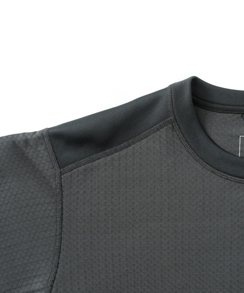 karrimor(カリマー)の「octa midlayer crew(Tシャツ/カットソー・メンズ・ダークグレー/ベージュ・L/XS/XL/S/M)」の12枚目の写真