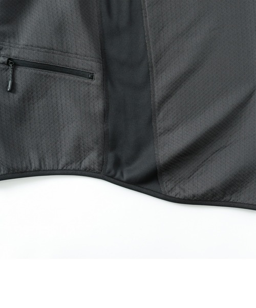 karrimor(カリマー)の「octa midlayer crew(Tシャツ/カットソー・メンズ・ダークグレー/ベージュ・L/XS/XL/S/M)」の14枚目の写真