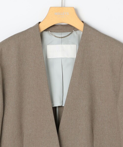 NOLLEY’S Sophi（ノーリーズソフィ）の「【WEB STAFF守屋☆別注】《セットアップ対応》ウォッシャブルソフトシャンブレーノーカラージャケット（ノーカラージャケット・レディース・カーキ/チャコールグレー・38/36/34）」の12枚目の写真