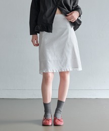 UNE MANSION（ユヌマンション）の「【ドットのサイズが選べる】ラブリードットパターンサイドジップアップミディAラインレーススカート（スカート）」