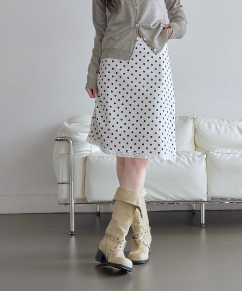 UNE MANSION(ユヌマンション)の「【ドットのサイズ選べるバレエコアスカート】ラブリードットパターンサイドジップアップミディAラインレーススカート(スカート・レディース・ホワイト系その他2/ブラック系その他/ブラック系その他2/ホワイト系その他・LARGE/MEDIUM/SMALL)」の10枚目の写真