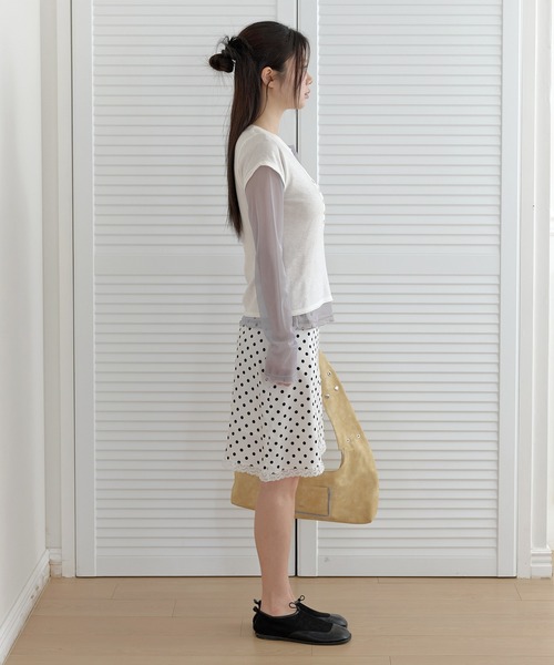 UNE MANSION（ユヌマンション）の「【ドットのサイズが選べる】ラブリードットパターンサイドジップアップミディAラインレーススカート（スカート・レディース・ホワイト系その他2/ブラック系その他/ブラック系その他2/ホワイト系その他・LARGE/MEDIUM/SMALL）」の6枚目の写真