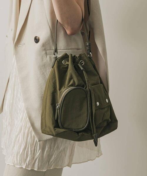 SENSE OF PLACE by URBAN RESEARCH(センスオブプレイスバイアーバンリサーチ)の「撥水2WAYマルチポケットナイロンバッグ(ハンドバッグ・レディース・カーキ/ベージュ/ブラック・ONE)」の12枚目の写真
