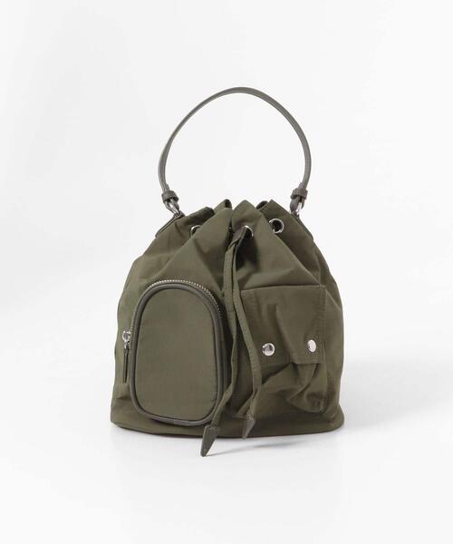 SENSE OF PLACE by URBAN RESEARCH(センスオブプレイスバイアーバンリサーチ)の「撥水2WAYマルチポケットナイロンバッグ(ハンドバッグ・レディース・カーキ/ベージュ/ブラック・ONE)」の9枚目の写真