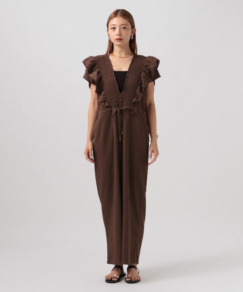 BAYFLOW（ベイフロー）の「[さらっとした楊柳素材]Vネックフリルサロペット（サロペット/オーバーオール・レディース・ブラック/ダークブラウン・FREE）」の11枚目の写真