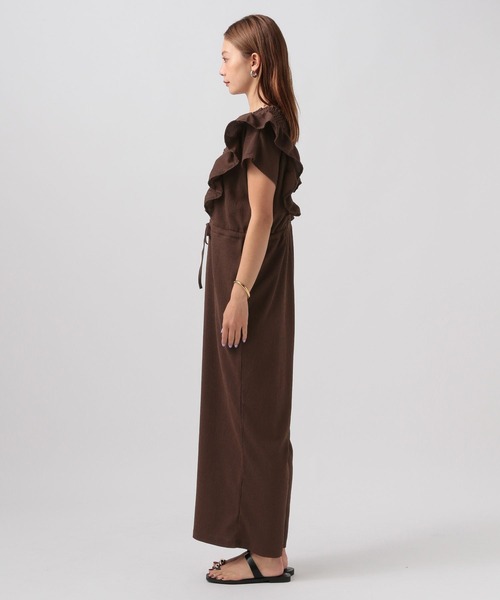 BAYFLOW（ベイフロー）の「[さらっとした楊柳素材]Vネックフリルサロペット（サロペット/オーバーオール・レディース・ブラック/ダークブラウン・FREE）」の13枚目の写真
