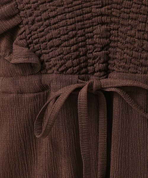 BAYFLOW（ベイフロー）の「[さらっとした楊柳素材]Vネックフリルサロペット（サロペット/オーバーオール・レディース・ブラック/ダークブラウン・FREE）」の21枚目の写真