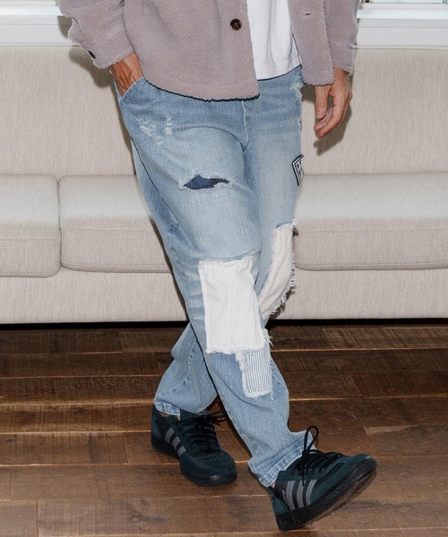 No Rain No Rainbow(ノーレインノーレインボー)の「mp14084-patched denim pants デニムパンツ(NR25W-06)(デニムパンツ・メンズ・ブラック系その他/ライトインディゴブルー・S/M/L/XL)」の4枚目の写真