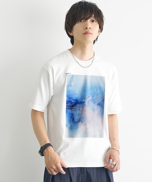 MinoriTY(マイノリティ)の「【MinoriTY】ソフトタッチ×厚手仕立て 水彩抽象画プリントTシャツ メンズ 夏服(Tシャツ/カットソー・メンズ・スミクロ/オフホワイト・S/L/M)」の1枚目の写真