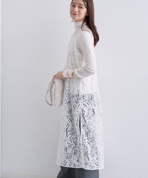 INDIVI（インディヴィ）の「【レイヤード◎】レースキャミドレス（ワンピース・レディース・ダークグレー/ホワイト・38/13/05）」の14枚目の写真