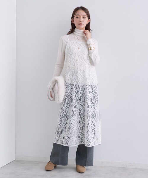 INDIVI（インディヴィ）の「【レイヤード◎】レースキャミドレス（ワンピース・レディース・ダークグレー/ホワイト・38/13/05）」の15枚目の写真