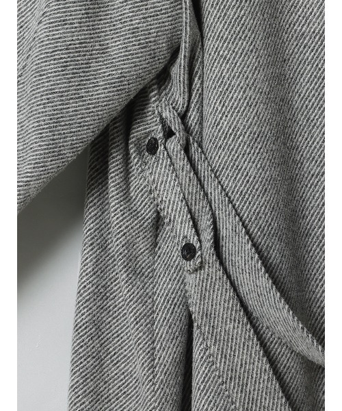 SUIT SQUARE（スーツスクエア）の「GOOVI ベルテッドステンカラーコート ウールナイロン ベルト付き（ステンカラーコート・メンズ・グレー系/ネイビー系・1/2）」の8枚目の写真