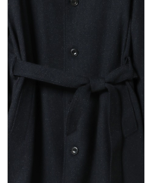 SUIT SQUARE（スーツスクエア）の「GOOVI ベルテッドステンカラーコート ウールナイロン ベルト付き（ステンカラーコート・メンズ・グレー系/ネイビー系・1/2）」の16枚目の写真