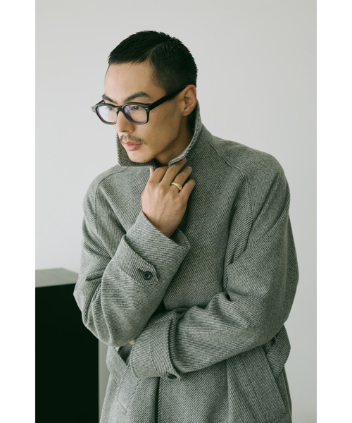 SUIT SQUARE（スーツスクエア）の「GOOVI ベルテッドステンカラーコート ウールナイロン ベルト付き（ステンカラーコート・メンズ・グレー系/ネイビー系・1/2）」の22枚目の写真