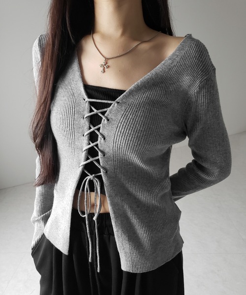 me+em select(ミームセレクト)の「【 3color 】レースアップリボンリブニットカーディガン / lace up ribbon rib knit cardigan(カーディガン/ボレロ・レディース・ブラック/アイボリー/グレー・FREE)」の11枚目の写真