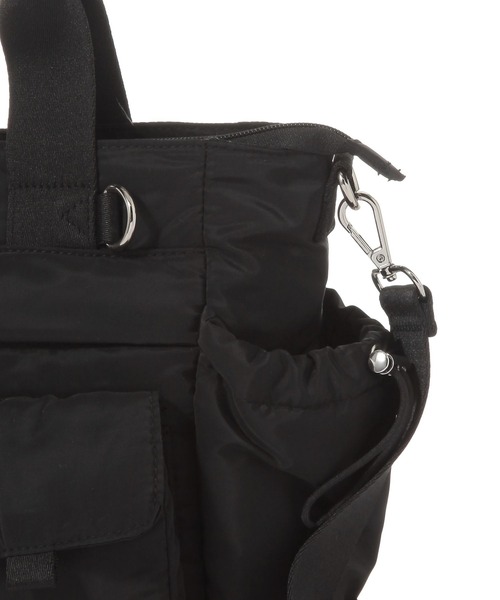 LAKOLE（ラコレ）の「マルチポケット2WAYトートバッグ / 593305（トートバッグ・レディース・ブラウン/オフホワイト/ブラック/ライトグレー・FREE）」の7枚目の写真