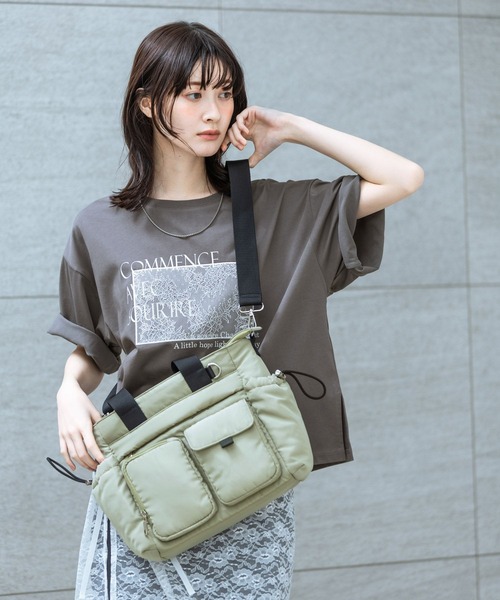 LAKOLE（ラコレ）の「マルチポケット2WAYトートバッグ / 593305（トートバッグ・レディース・ブラウン/オフホワイト/ブラック/ライトグレー/チャコールグレー/ライトグリーン/ホワイト・FREE）」の14枚目の写真