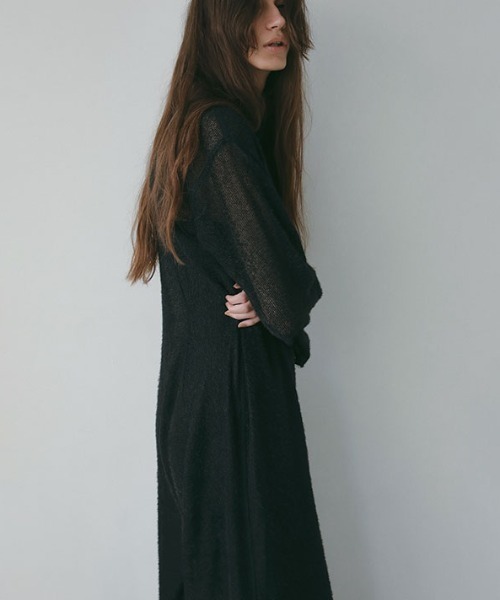 ETRE TOKYO(エトレトウキョウ)の「ブラッシュドチュールオールインワン(つなぎ/オールインワン・レディース・ブラック/オフホワイト・S/M)」の6枚目の写真