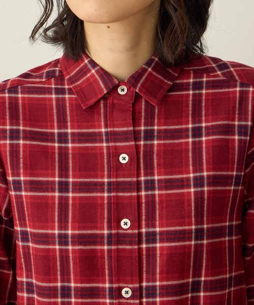 DECOY SINCE 1981（デコイシンスイチキュウハチイチ）の「バックギャザーチェックシャツ【オーガニックコットンブレンド・大きいサイズあり】（シャツ/ブラウス・レディース・ベージュ/ネイビー/レッド・13号/9号/11号/15号/17号）」の21枚目の写真