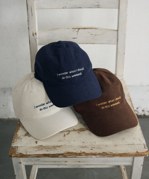 casita(RETRO GIRL)(カシータ)の「コーデュロイキャップ(キャップ・レディース・オフホワイト/ブルー/ブラウン・ONE SIZE)」の4枚目の写真