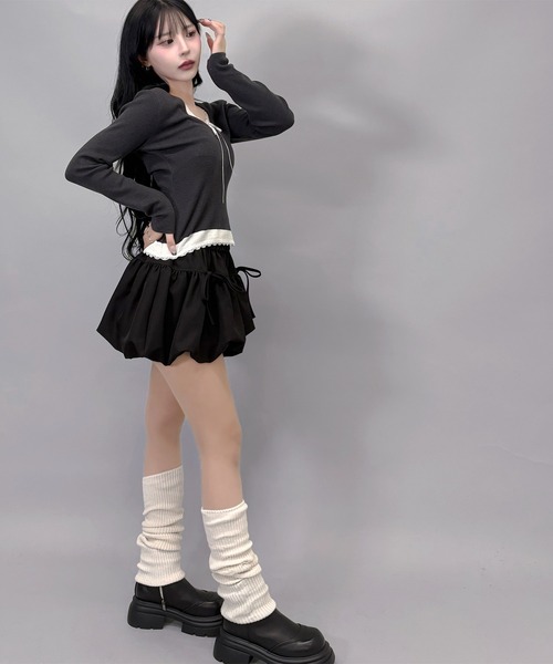 FOLLOWIN(フォロウィン)の「レースリボン付きレイヤード風ニットトップス(ニット/セーター・レディース・グレー/チャコールグレー・FREE)」の16枚目の写真