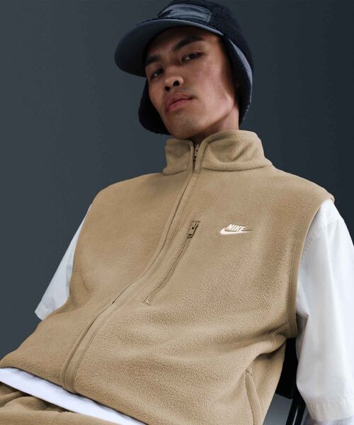 NIKE（ナイキ）の「ナイキ スポーツウェア クラブ メンズ ウィンタライズド ベスト / Nike Sportswear Club Men's Winterized Vest HV1447-297 Parachute Beige（ベスト・メンズ・ベージュ・S/L/2XL/M/XL）」の10枚目の写真
