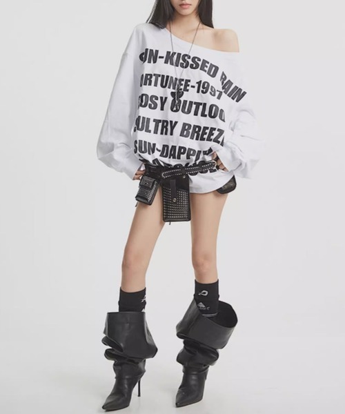 .KOM(ドットコム)の「A'GEM/9 × .kom 『.KOM/ドットケーオーエム』 Y2K Letter Logo Oversized Long Sleeve T-shirt/Y2K 英字ロゴ オーバーサイズ長袖Tシャツ(Tシャツ/カットソー・レディース・グレー/ホワイト・FREE)」の16枚目の写真
