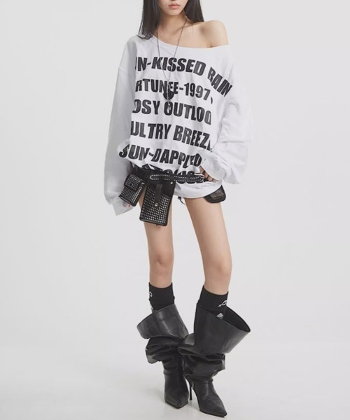 .KOM(ドットコム)の「A'GEM/9 × .kom 『.KOM/ドットケーオーエム』 Y2K Letter Logo Oversized Long Sleeve T-shirt/Y2K 英字ロゴ オーバーサイズ長袖Tシャツ(Tシャツ/カットソー・レディース・グレー/ホワイト・FREE)」の17枚目の写真