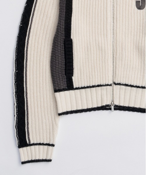 MAISON SPECIAL(メゾンスペシャル)の「Numbering High Neck Zip Knit Tops / ナンバリングハイネックジップニット(ニット/セーター・レディース・ブルー/グレー/ホワイト・FREE)」の16枚目の写真