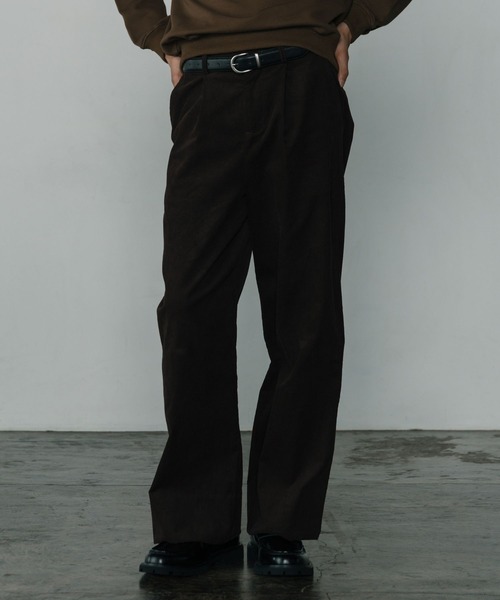 LURAKU（ルラク）の「【LURAKU】Corduroy One-tuck Straight Pants / コーデュロイワンタックストレートパンツ（スラックス・メンズ・ブラック/ブラウン・MEDIUM/LARGE/SMALL）」の10枚目の写真