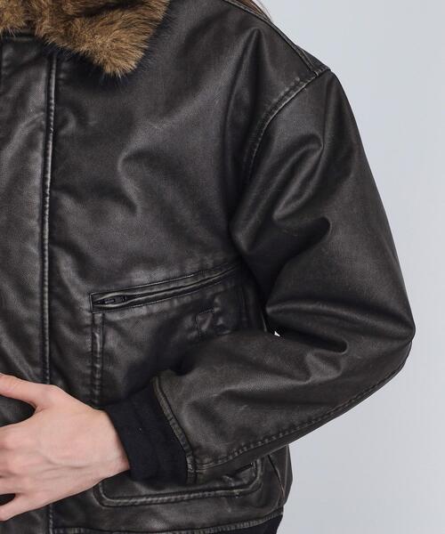 tk.TAKEO KIKUCHI(ティーケータケオキクチ)の「ヴィンテージライク衿フェイクファーブルゾン(ブルゾン・メンズ・ブラック/ダークブラウン系/ブラック系・01/02/03)」の19枚目の写真