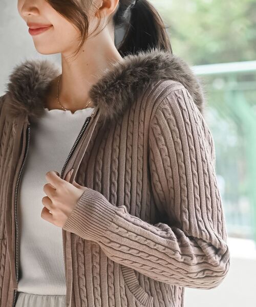 バーバリーブラックレーベル ケーブルニット パーカー ファー グレー M