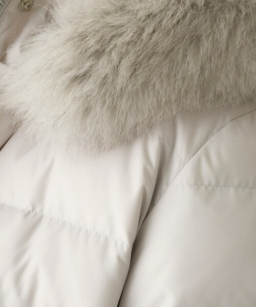 UNTITLED（アンタイトル）の「【はっ水機能/フード取り外し可/防寒】ロングダウンコート（ダウンジャケット/コート・レディース・ライトグレー/ネイビー/ブラック/ライトベージュ・00/01/02/03/04/42/44/46/48/50）」の14枚目の写真