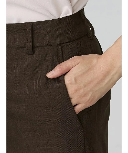 Perfect Suit FActory(パーフェクトスーツファクトリー)の「ソフトスーツ テーパードパンツ 無地 グレー/ブラウン/ネイビー(スラックス・レディース・ネイビー/ダークブラウン/チャコールグレー・SS/S/M/L)」の8枚目の写真
