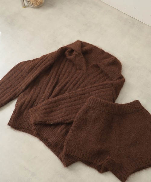 Ulysses（ユリシス）の「【セットアップ】ポロカラーリブニット＆ニットショートパンツ（セットアップ・レディース・キャメル/ブラウン/ネイビー・F）」の19枚目の写真