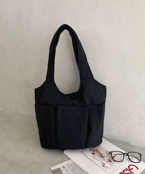 MYMOOD.(マイムード)の「【A4収納可】多ポケットナイロントートバッグ(トートバッグ・レディース・ベージュ/ネイビー/ピンク/ブラック/ライトベージュ・FREE)」の6枚目の写真