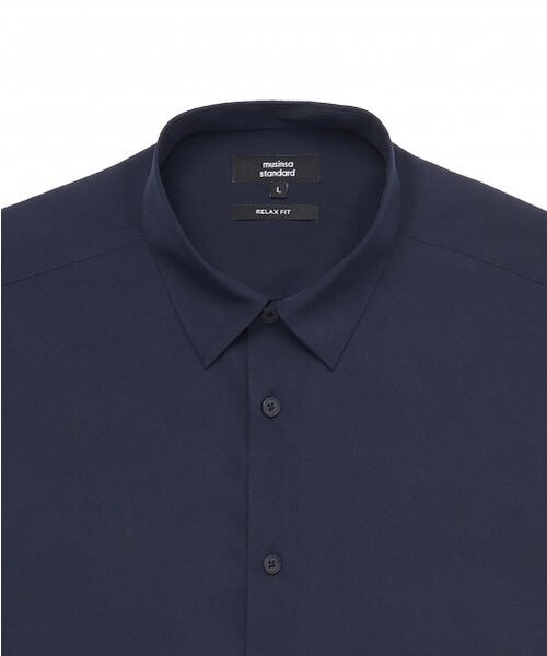 MUSINSA STANDARD（ムシンサスタンダード）の「リラックスフィットシルキーシャツ[ダークネイビー]（シャツ/ブラウス・メンズ・その他・MEDIUM/LARGE/X-LARGE/XX-LARGE/SMALL）」の4枚目の写真