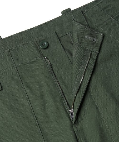MUSINSA STANDARD（ムシンサスタンダード）の「レプリカ ブリティッシュ パティグパンツ [セージグリーン]（その他パンツ・メンズ・その他・40/31/33/26/27/28/29/38/42/36/34/32/30）」の5枚目の写真
