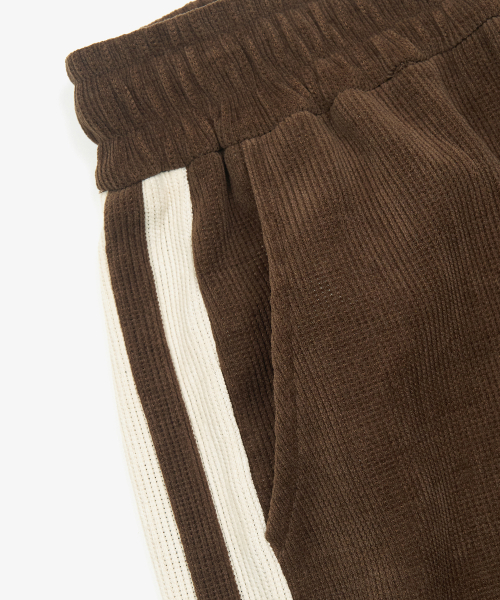 TOFFEE(トフィー)の「GL ダブルサイドライントラックバーティカルパンツ (ブラウン)(スウェットパンツ・メンズ・その他・SMALL/MEDIUM/LARGE/X-LARGE)」の4枚目の写真