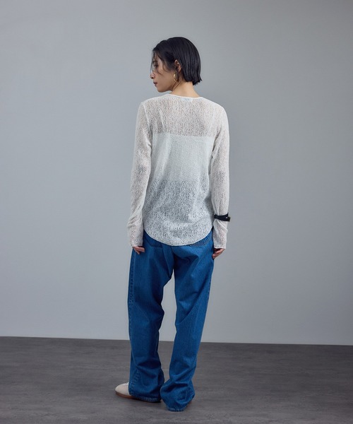 SALON adam et rope'(サロン アダム エ ロペ)の「カーリーレースロングスリーブTシャツ(Tシャツ/カットソー・レディース・ホワイト/ブラック/ベージュ系その他・FREE)」の6枚目の写真